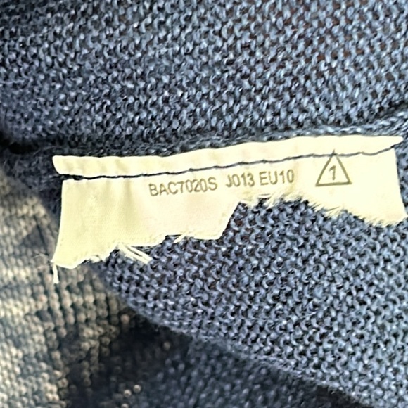 Extra Small Blue V Neck Sweater - Picture 6 of 10